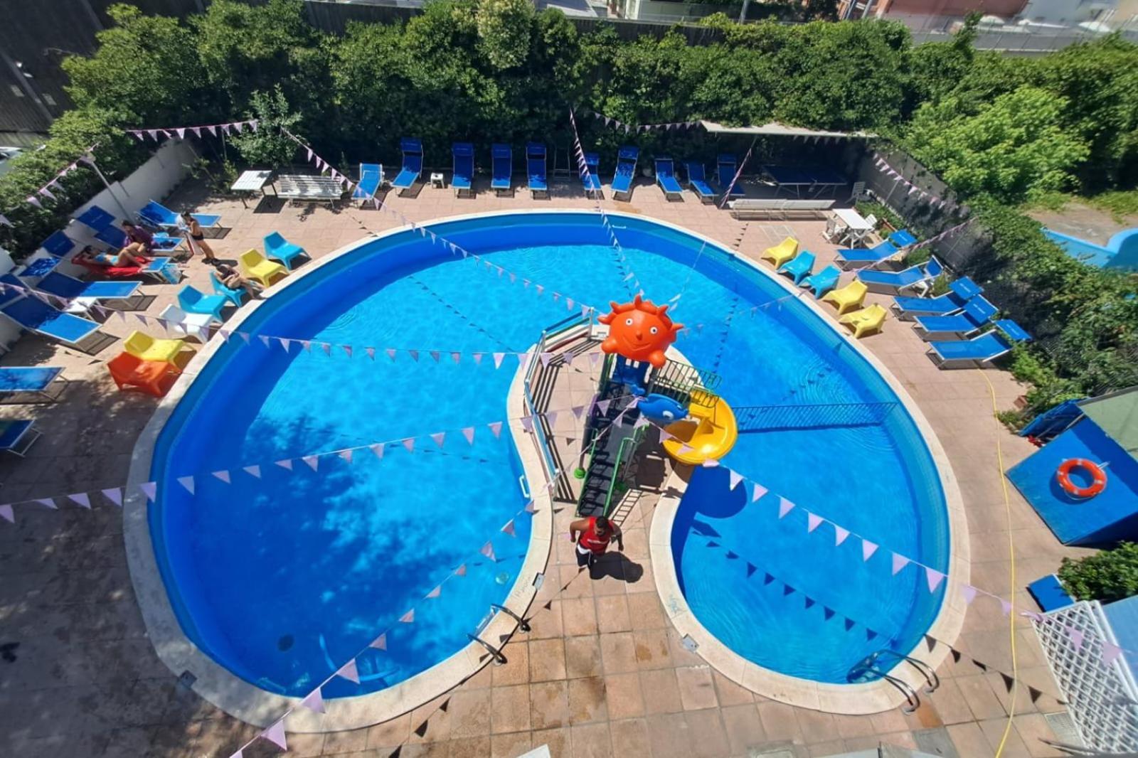 Hotel Trafalgar Rimini Extérieur photo